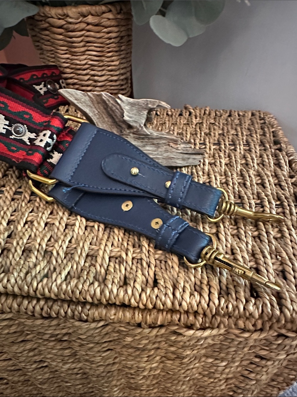 Southwestern inspired navy blue leather brass tone clasps medallions belt/strap - Picture 7 of 15